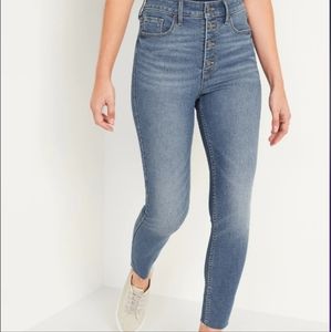 Old Navy Rockstar Jeans.  Extra High Rise. Super Skinny. Size 12. NWT